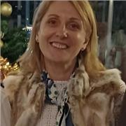 Profesora nativa licenciada y graduada. Doy clases online a particulares clases son dinámicas ,adaptadas al estudiante